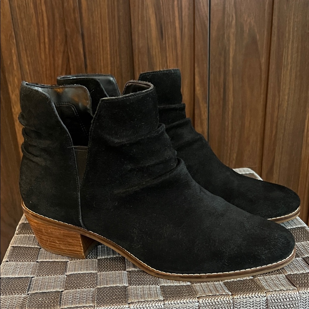 Cole Haan Black Ankle Boots Women’s size 8